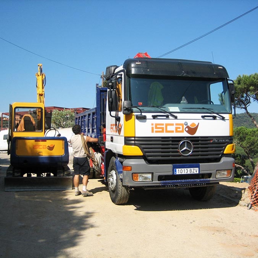 maquinaria-derribos-excavaciones-02