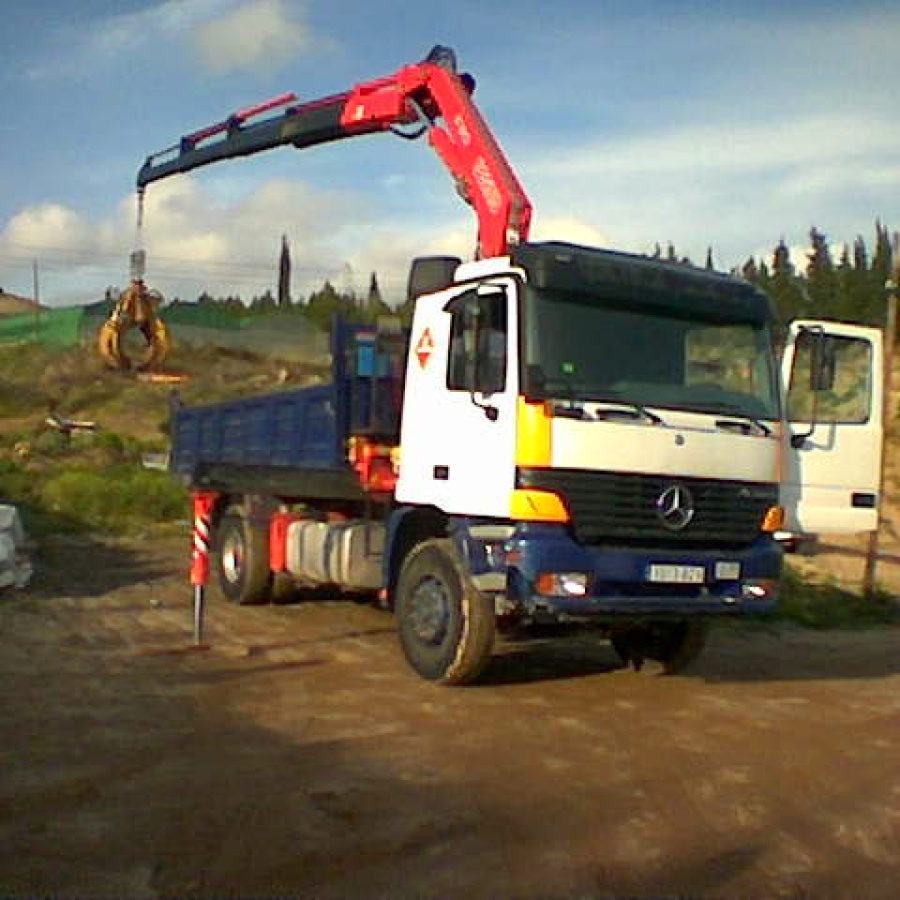 maquinaria-derribos-excavaciones-17