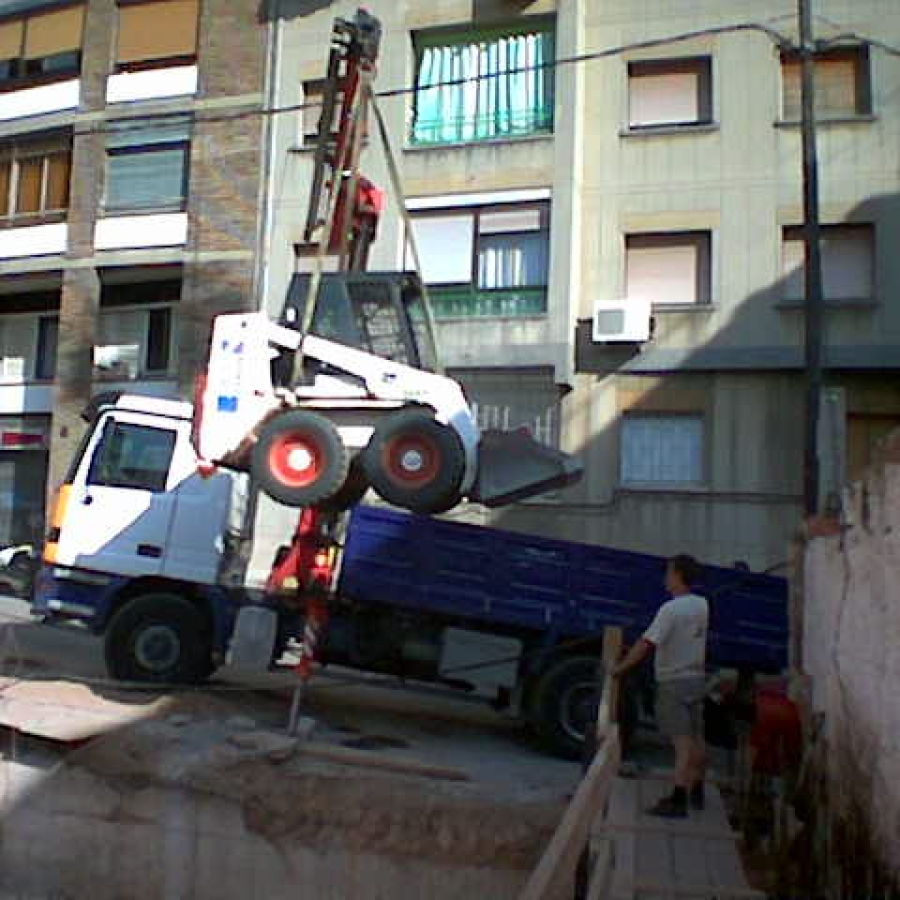 traslado-maquinaria-obra-08